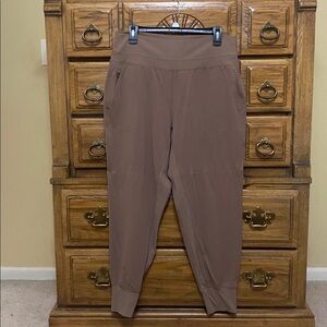 Athleta High Rise Jogger Light Brown Size Large
